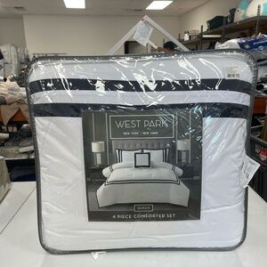 White and Black Comforter Set